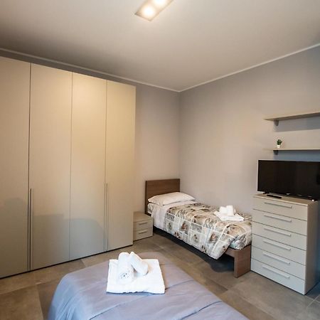 350 M Da Ospedale Maggiore L Parcheggio Prive L Rooms Parma Dış mekan fotoğraf