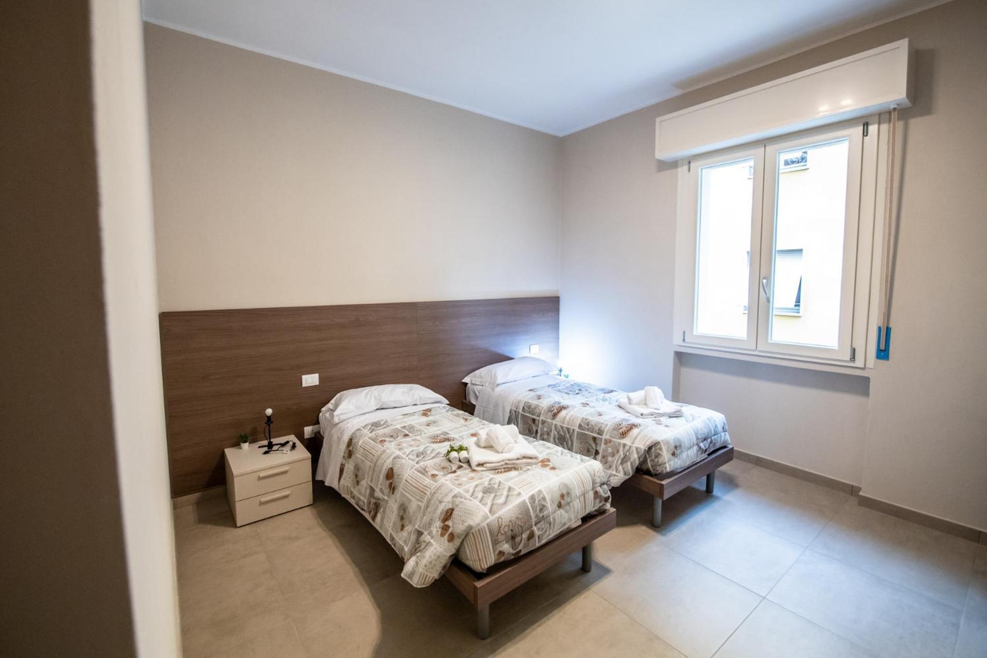 350 M Da Ospedale Maggiore L Parcheggio Prive L Rooms Parma Dış mekan fotoğraf